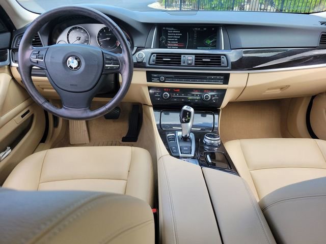 Used 2014 Black BMW 535i xDrive image 16
