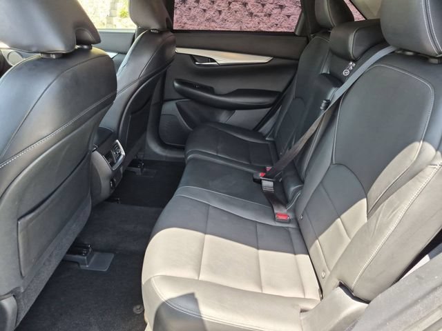 Certified Used 2020 Majestic White INFINITI LUXE image 29