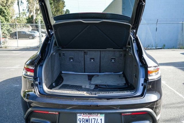 2022 Porsche Macan S - Photo 25