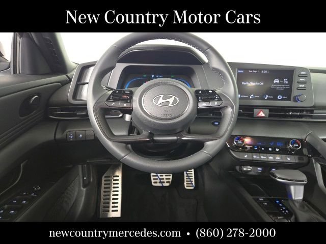 Used 2026 White Hyundai SEL Sport image 17