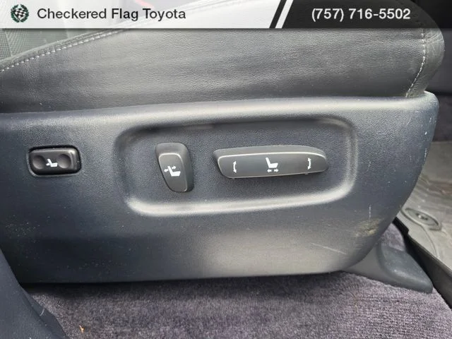 Used 2018 Nebula Gray Pearl Lexus 570 image 46