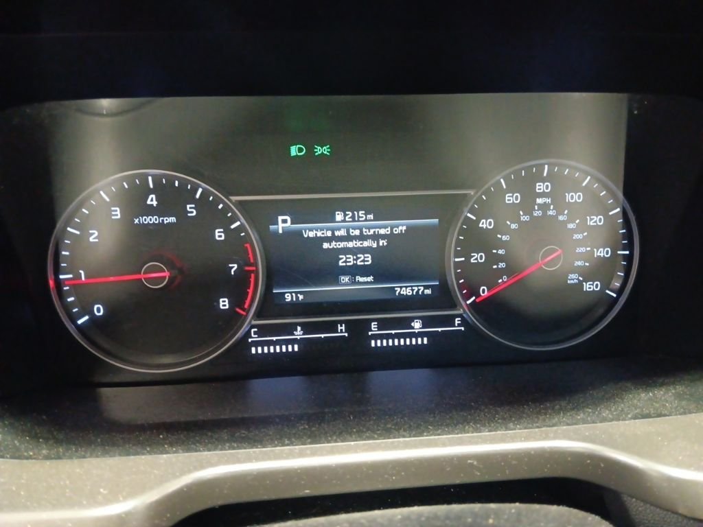 Certified Used 2022 Gray Kia SX image 4