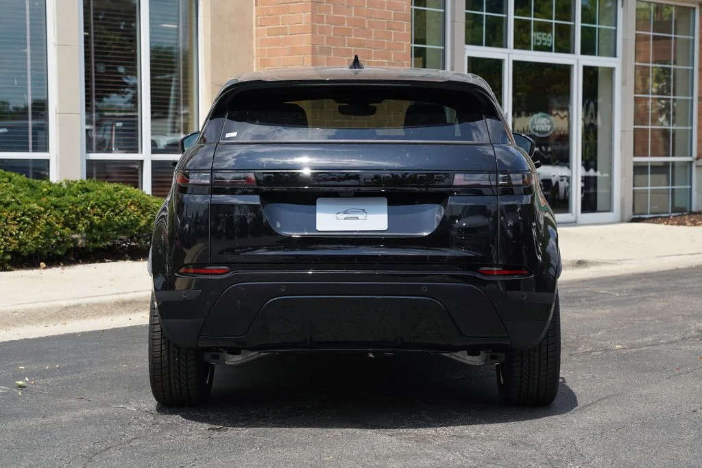 New 2026 Santorini Black Land Rover S image 5