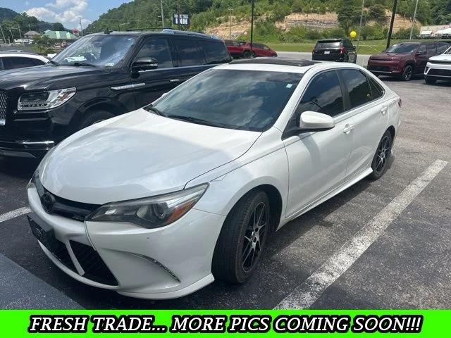 2016 Toyota Camry 2.5 Auto Special Edition's photo