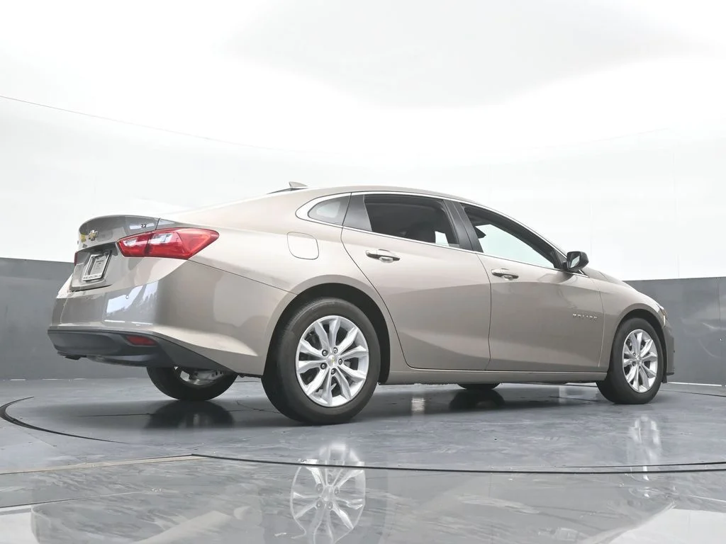 Used 2024 Mineral Gray Metallic Chevrolet LT image 59