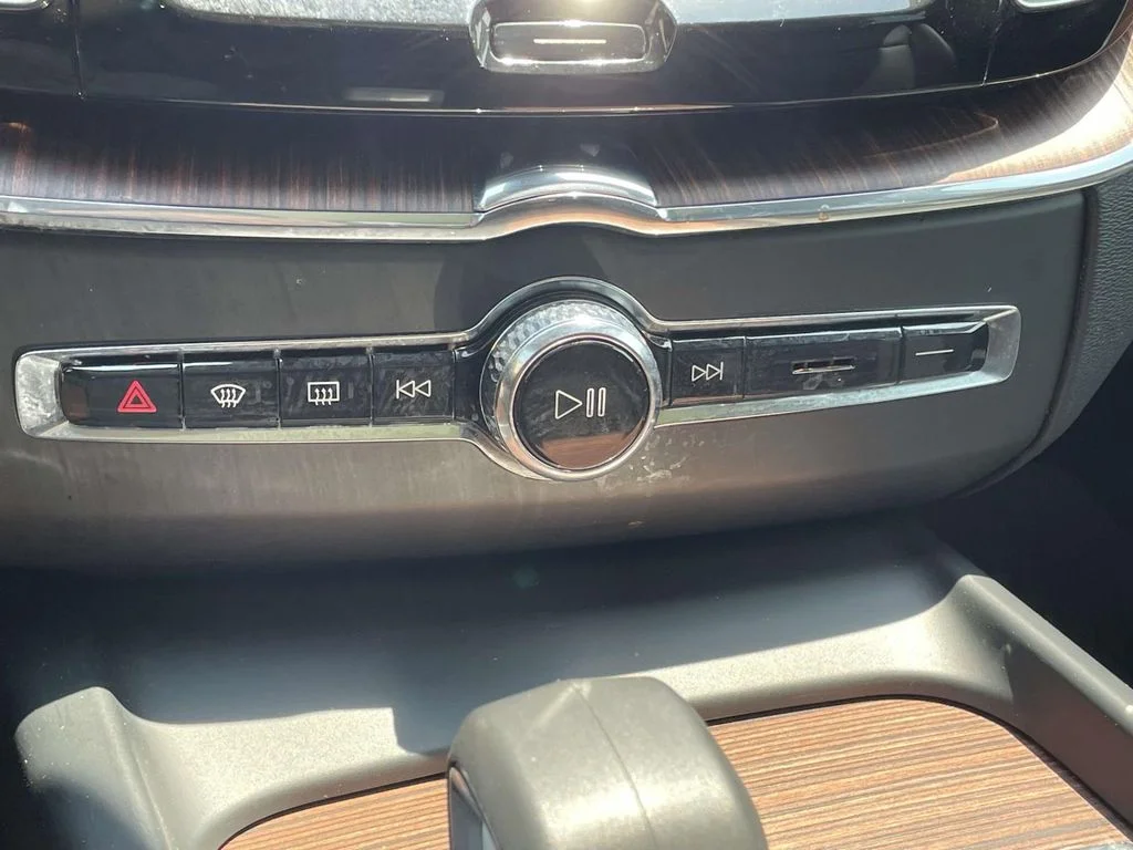 Certified Used 2024 Fusion Red Metallic Volvo Plus Dark Theme image 19