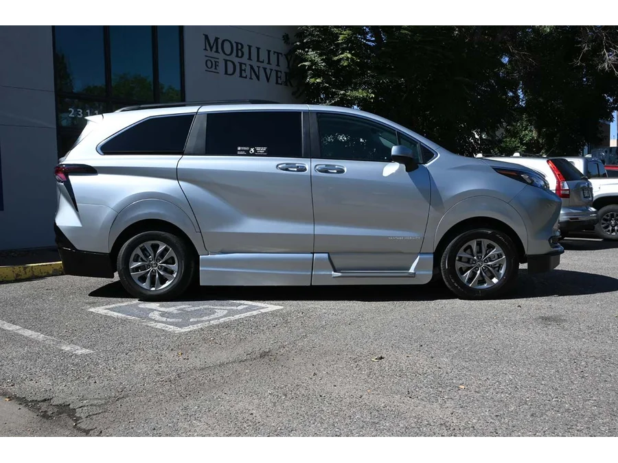 New 2025 SILVER Toyota XLE+ AWD Mobility Handicap Van image 5