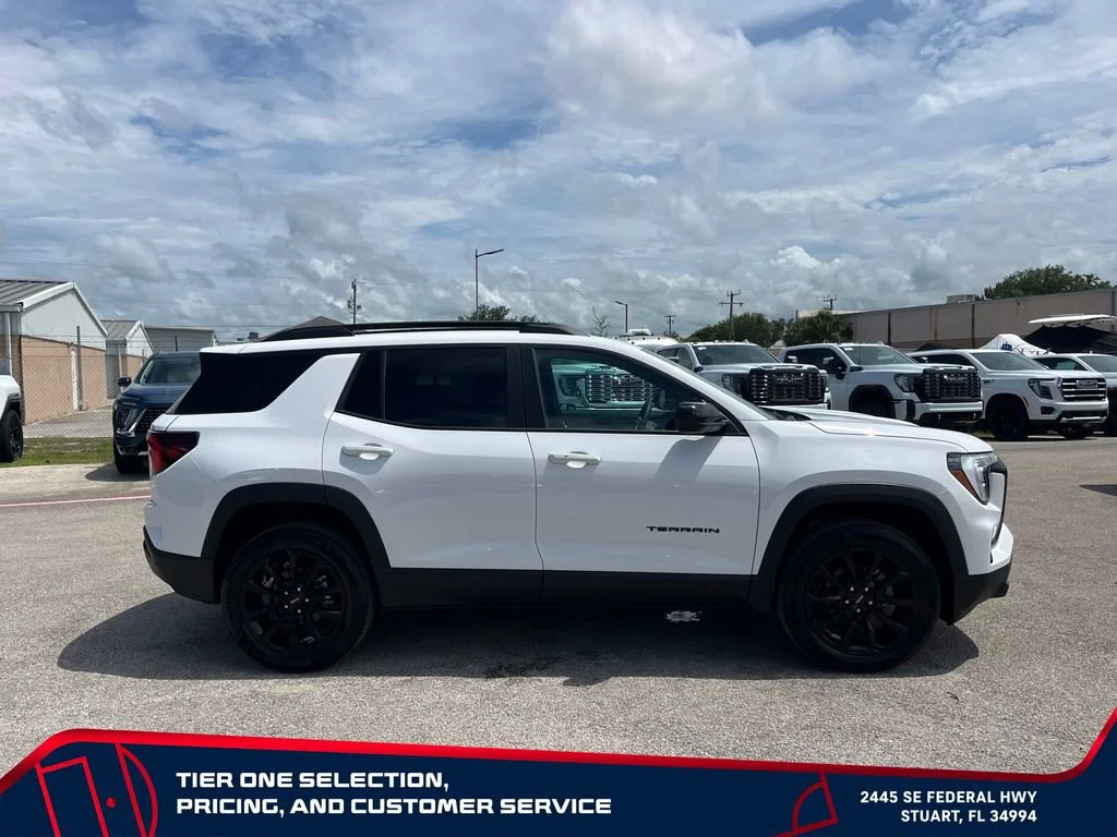 New 2026 Summit White GMC Elevation image 8
