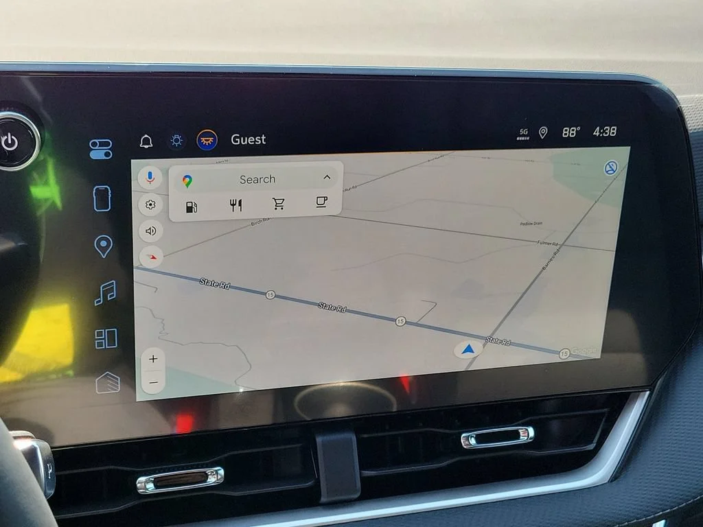 2027 Chevrolet Equinox LT - Photo 14