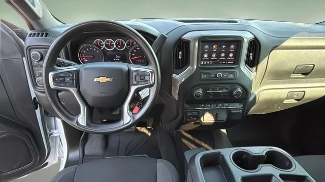 Used 2022 Summit White Chevrolet Custom image 11