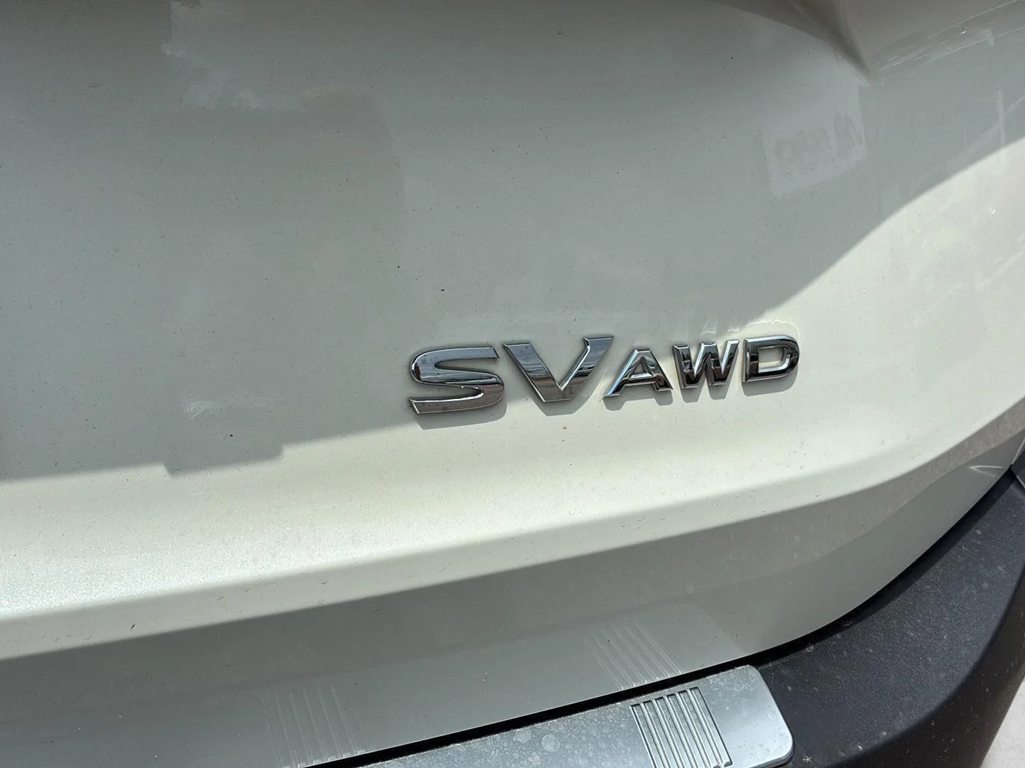 Used 2023 Pearl White Tricoat Nissan SV image 8
