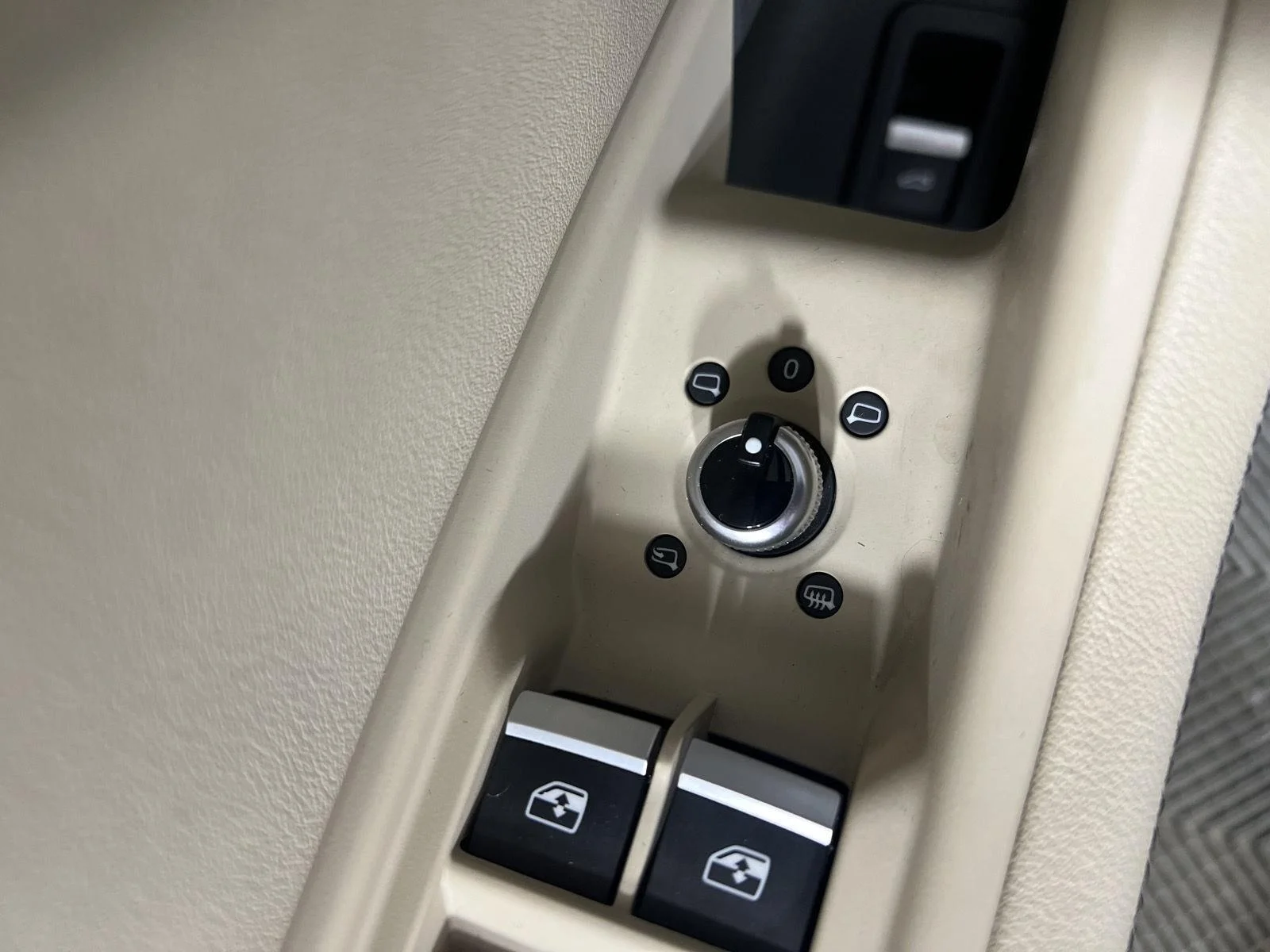 Used 2020 Ibis White Audi Premium Plus image 12