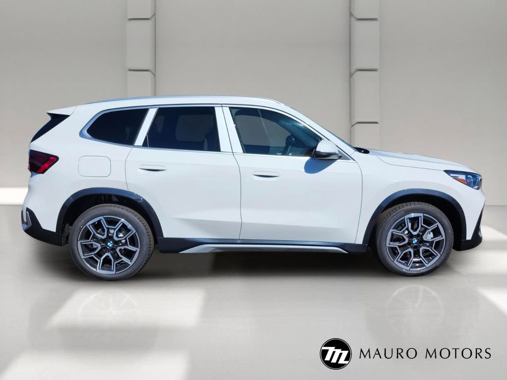 New 2027  BMW xDrive28i image 6
