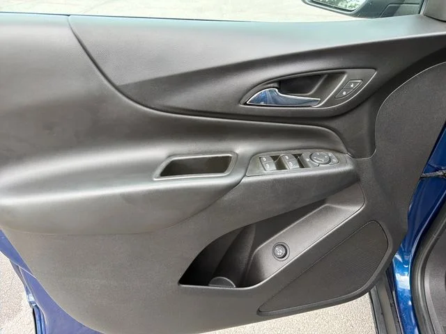 Used 2022 Blue Chevrolet LT image 16