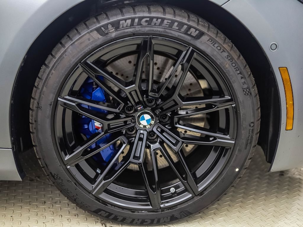 New 2026 Frozen Pure Grey Metallic BMW Base image 9