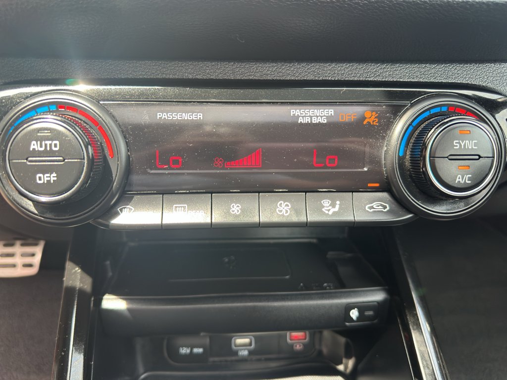 Used 2022 Fire Orange Kia GT-Line image 21