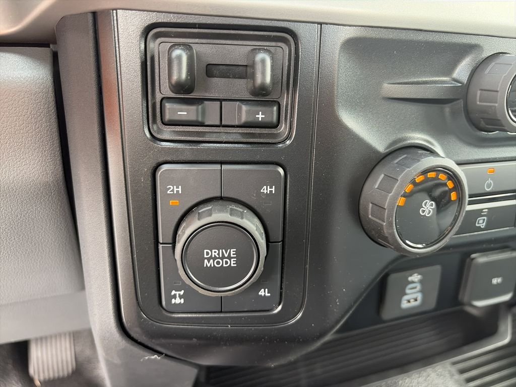 2025 Ford F-250 Super Duty XL - Photo 47