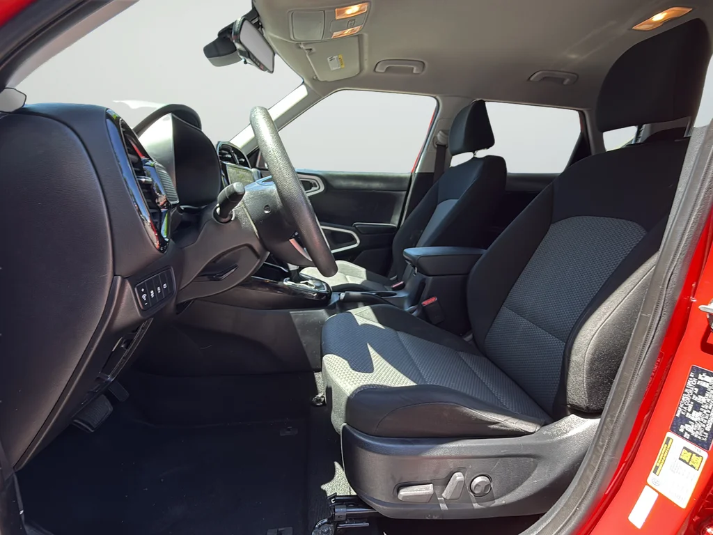 Used 2024 Red Kia S image 12
