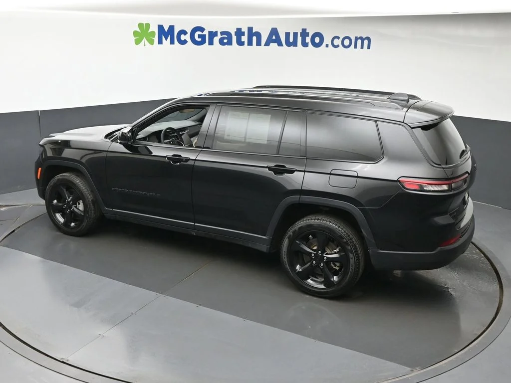 Used 2025 Black Jeep Limited image 23