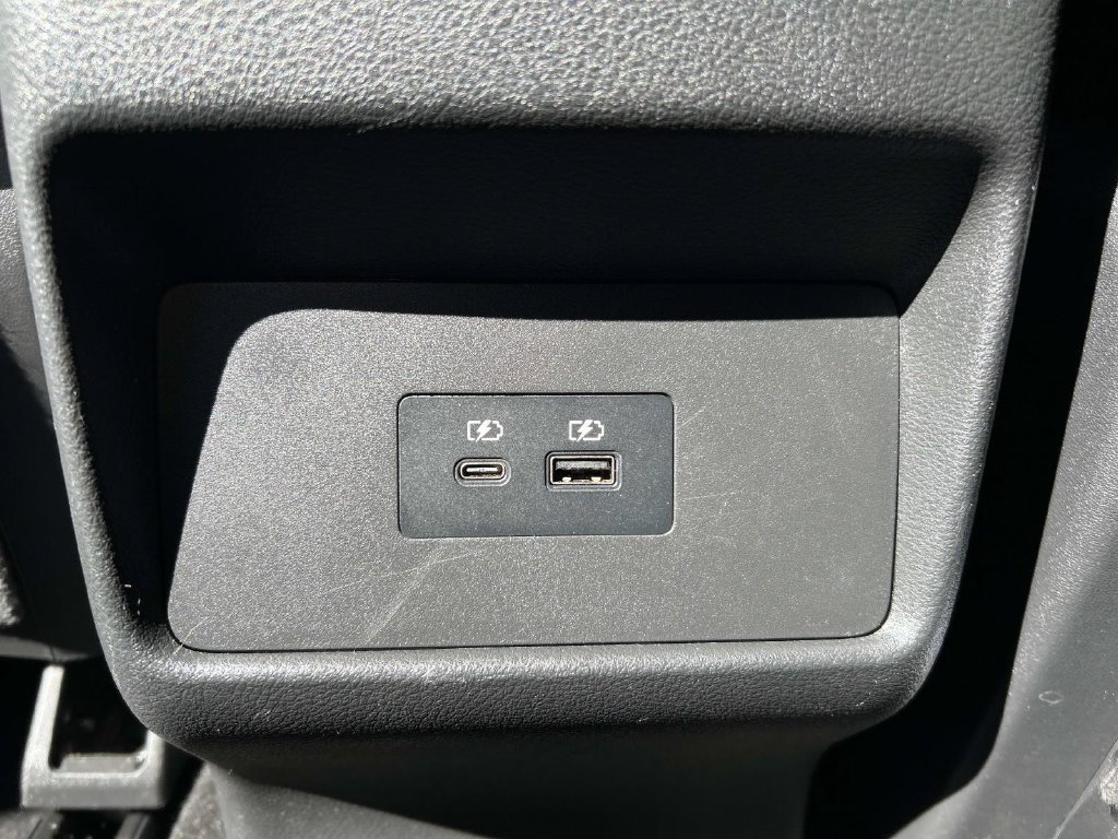 Used 2021 Blue Nissan SV image 17