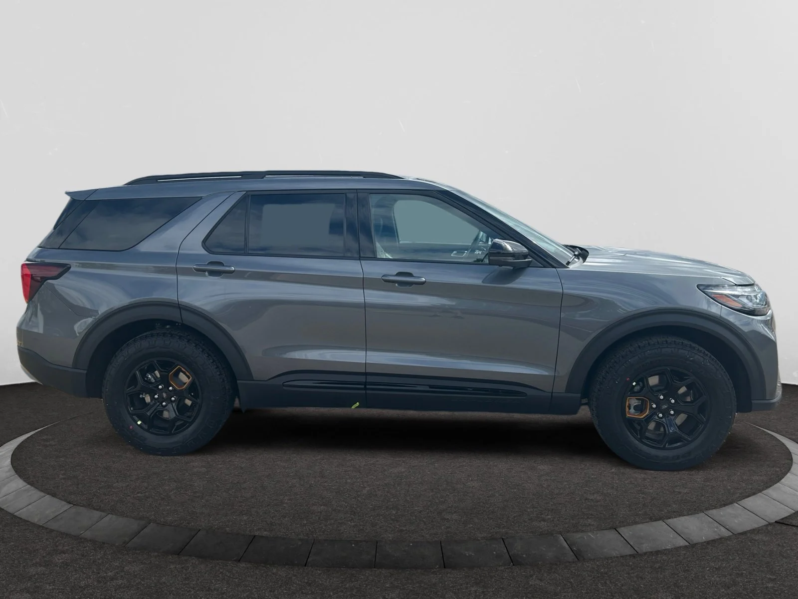 New 2026 Carbonized Grey Metallic Ford Tremor image 6
