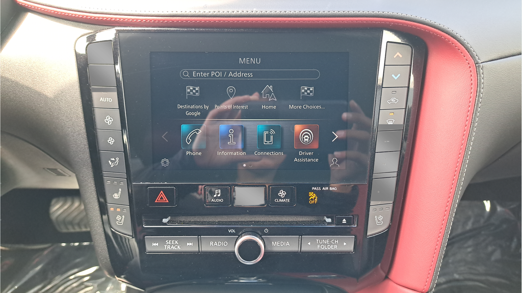 Used 2022 White INFINITI SENSORY image 38