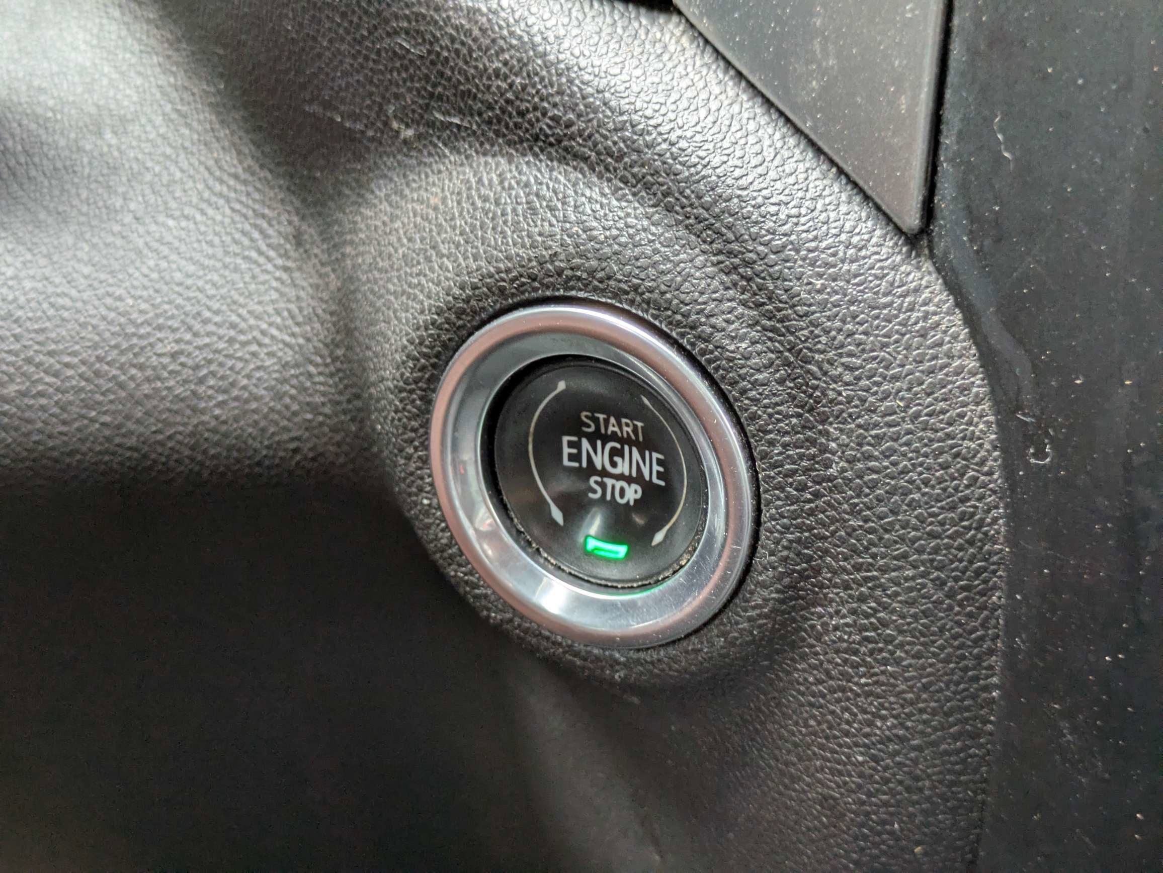 Used 2020 White Chevrolet LT image 24