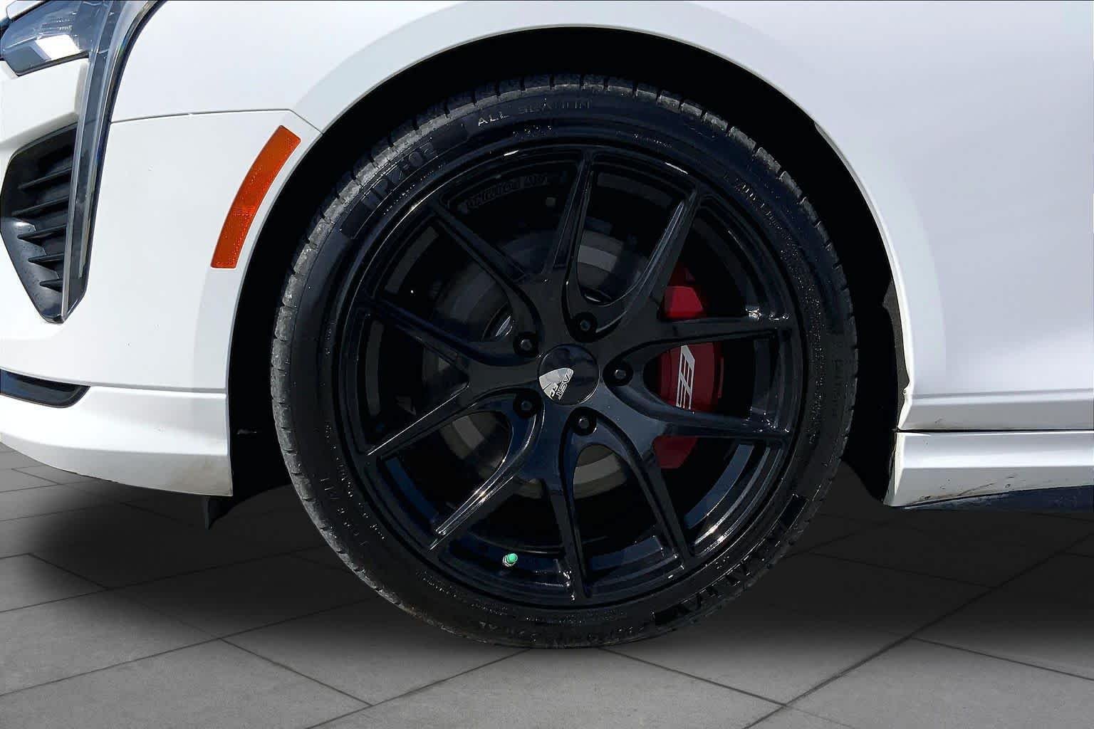 Used 2021 Summit White Cadillac V-Series image 11