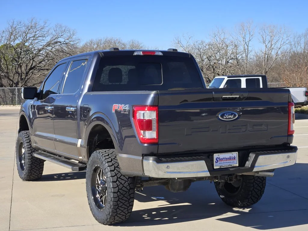 Used 2021  Ford Lariat image 5