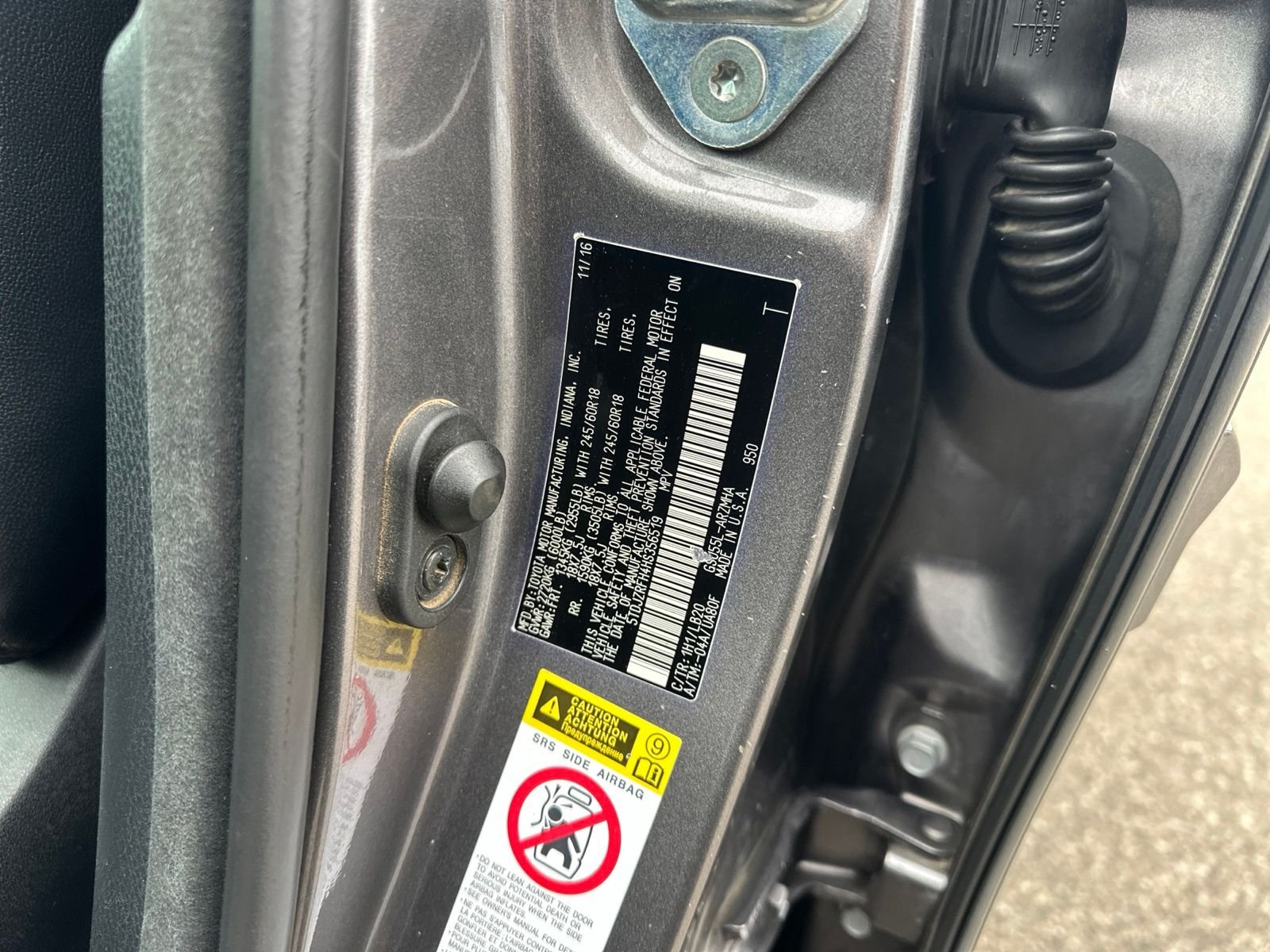Used 2017  Toyota XLE image 15