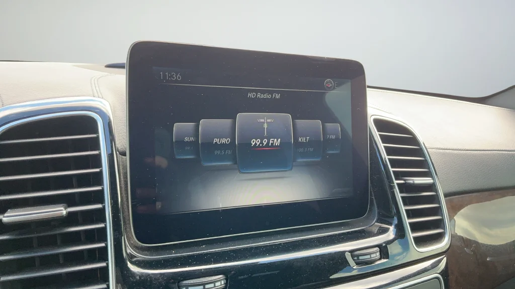 Used 2017  Mercedes-Benz GLS 450 image 11