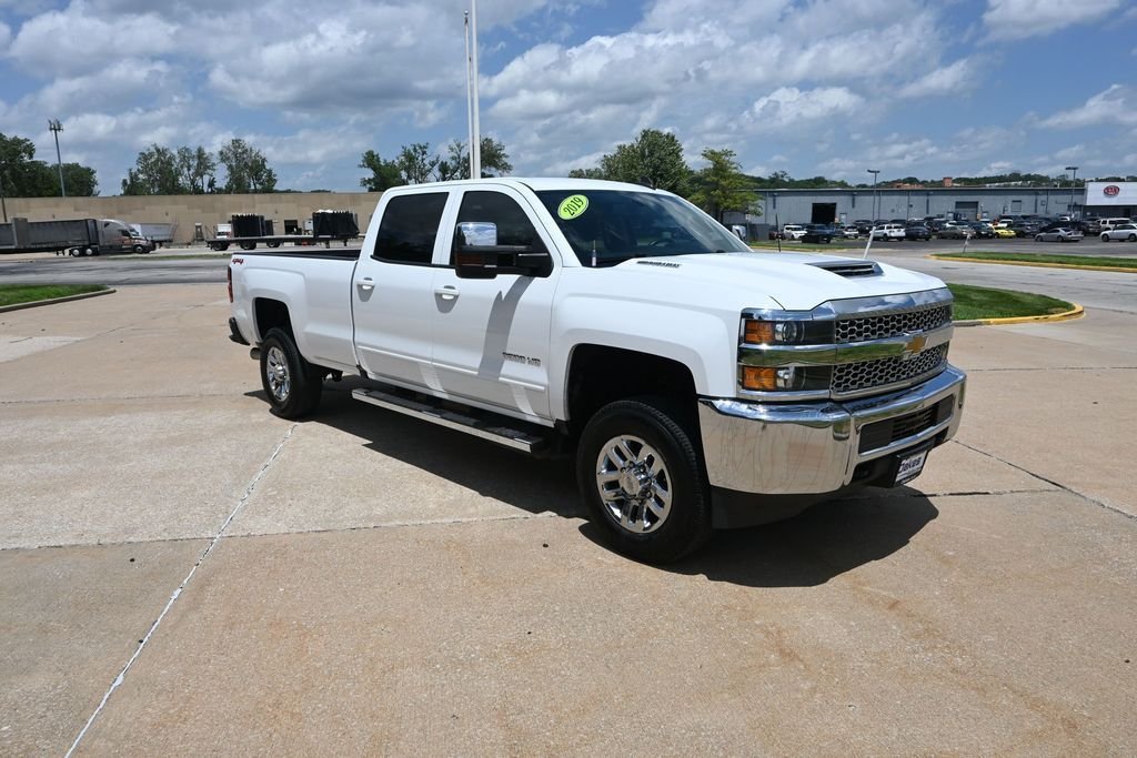 Used 2019 Summit White Chevrolet LT image 10