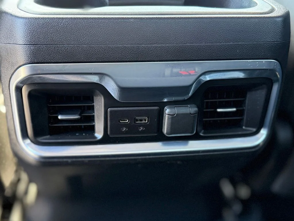 Used 2021 Gray GMC Elevation image 7
