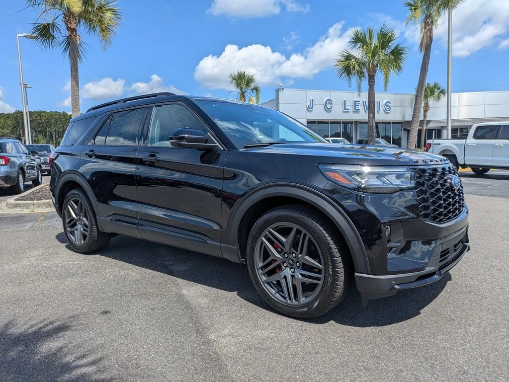 New 2026 Agate Black Metallic Ford ST image 2