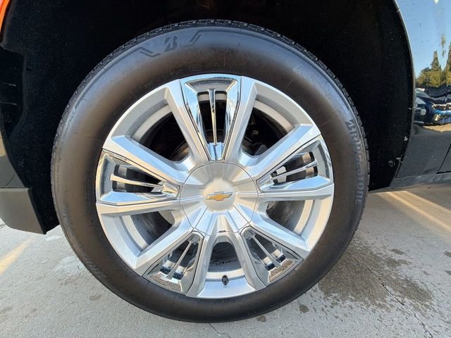 Used 2021  Chevrolet High Country image 17