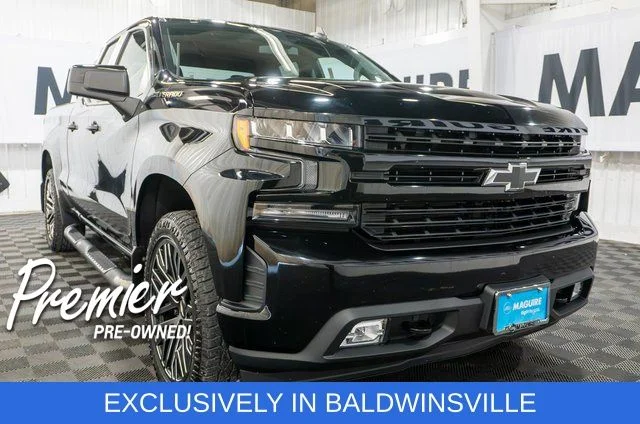 Used 2019 Black Chevrolet RST image 4