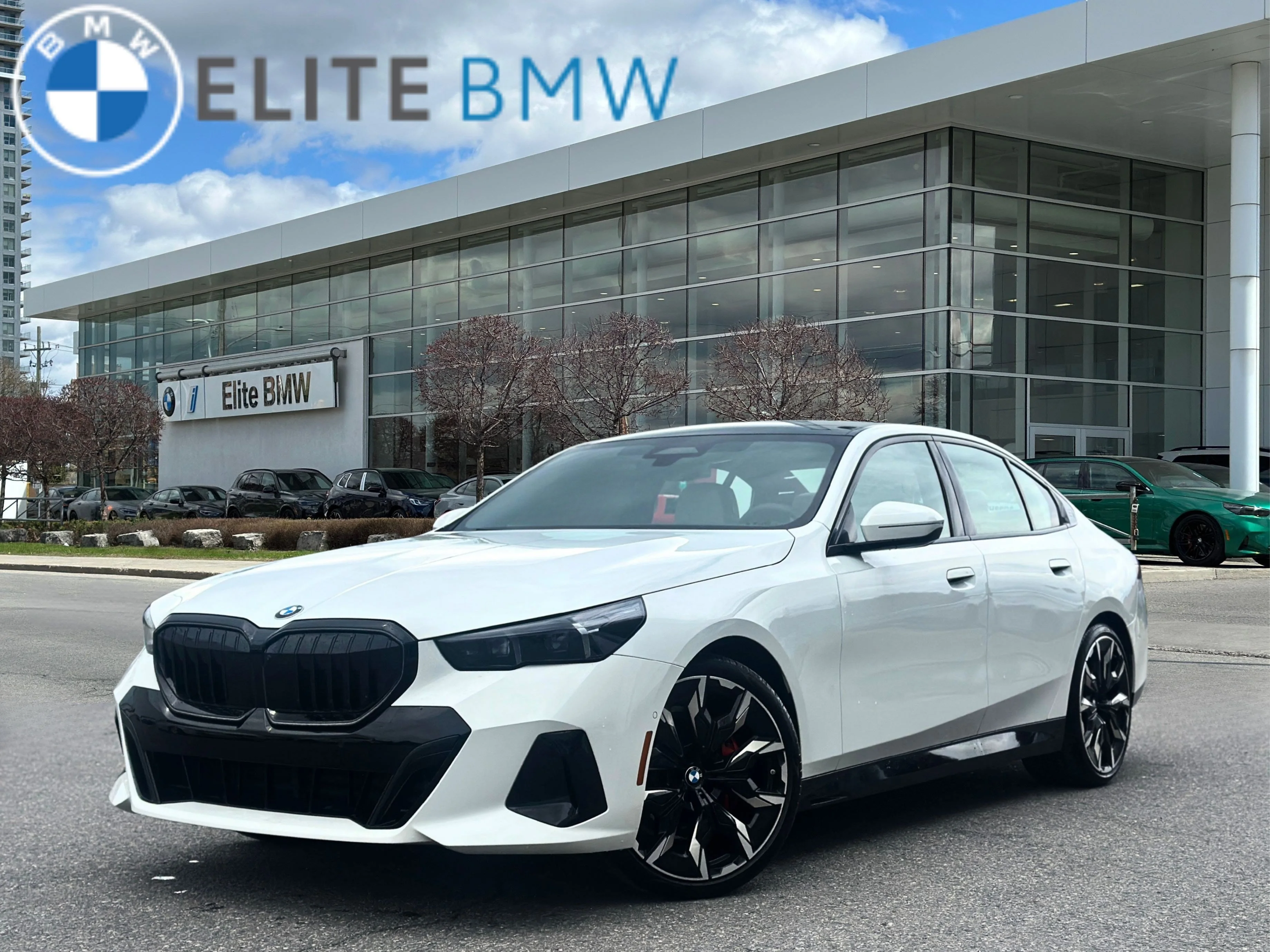 New 2026 Alpine White BMW 530i xDrive image 44