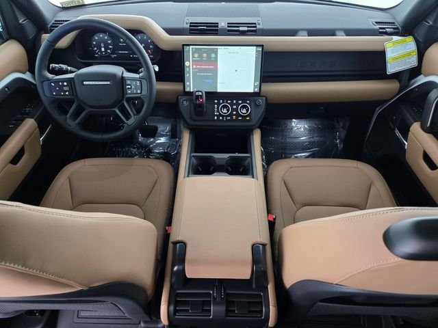 New 2026 Fuji White Land Rover X-Dynamic SE image 4