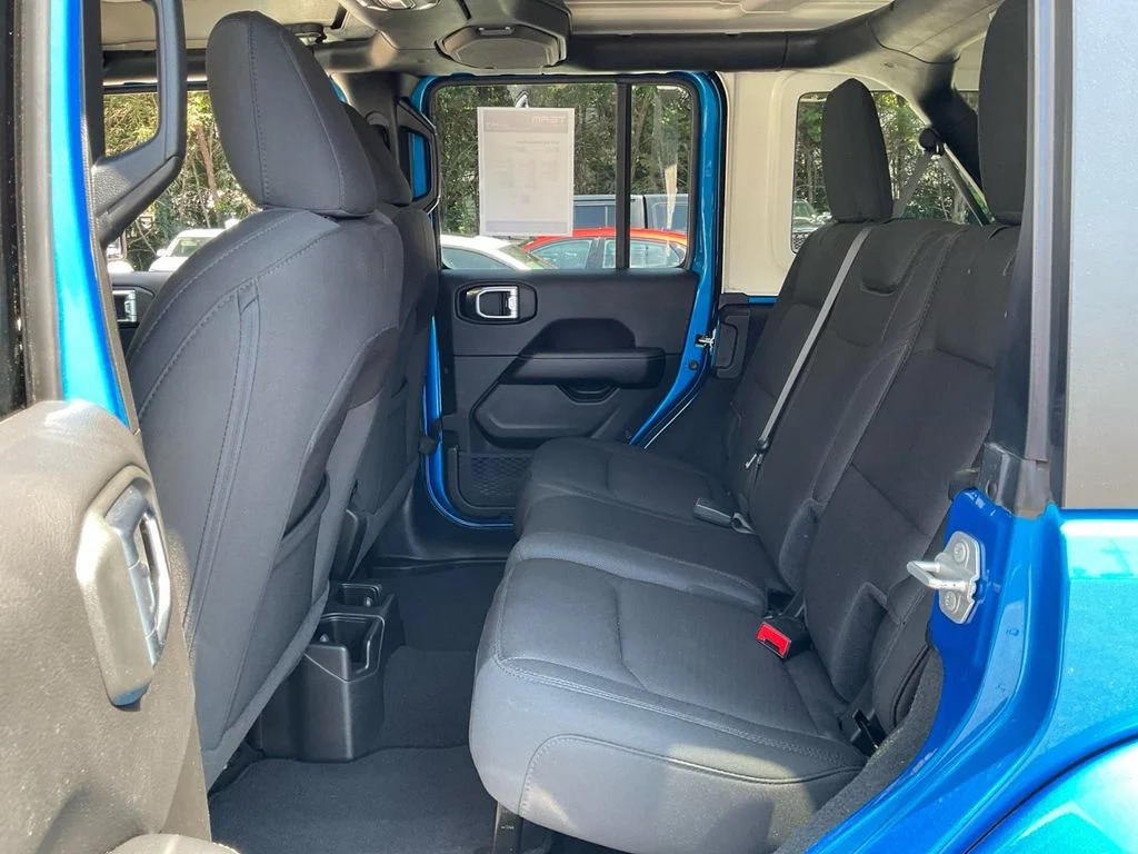 Used 2023 Blue Jeep Sahara image 28
