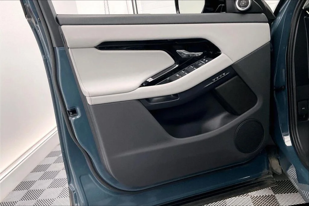 2025 Land Rover Range Rover Evoque S - Photo 18