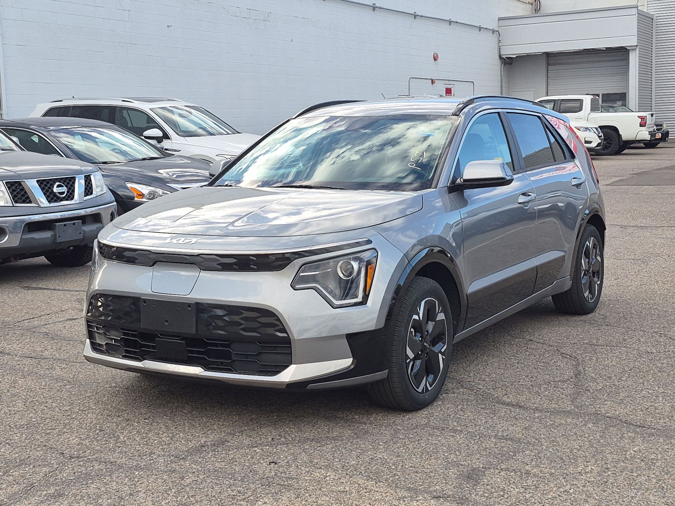 Ken Garff Cert 2024 Steel Gray Kia Wind image 9