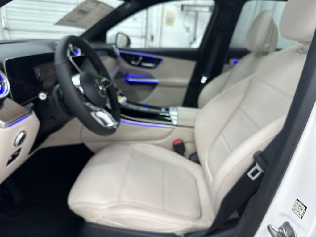New 2027 Polar White Mercedes-Benz GLC 300 image 21