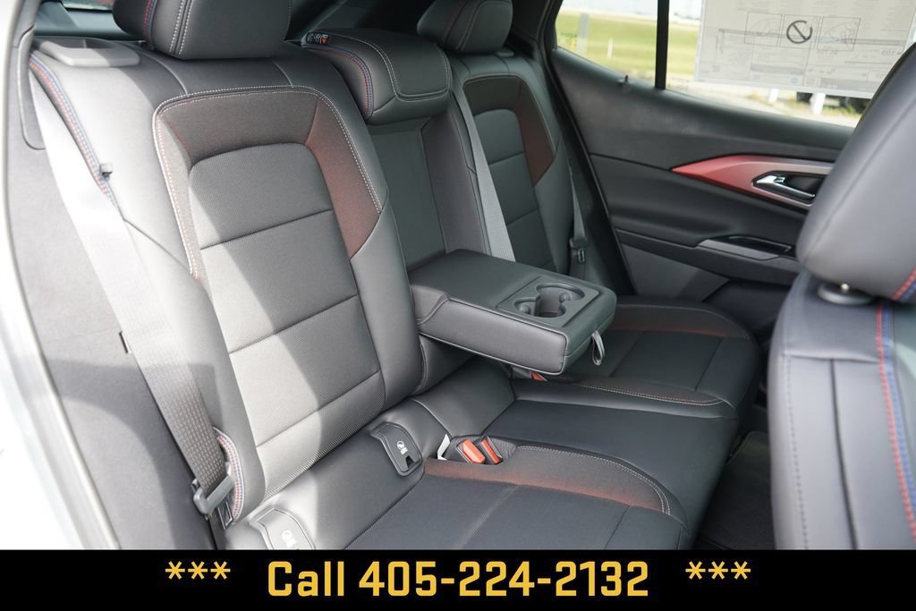 2025 Chevrolet Equinox EV RS - Photo 26