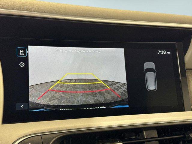 New 2026 White Hyundai SEL 7P image 23