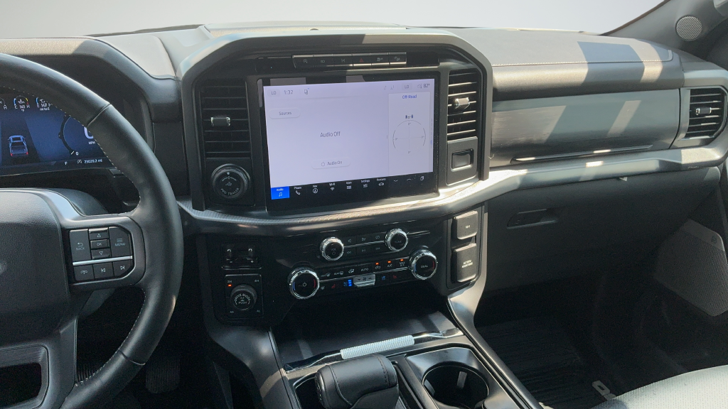 Used 2024 Gray Ford Lariat image 8