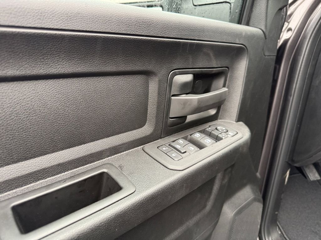 New 2026 Granite Crystal Metallic Clear-Coat Exterior Paint RAM Tradesman image 11