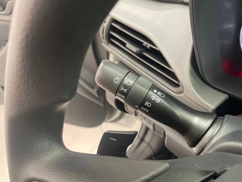 New 2026 CRYSTAL WHITE PEARL Subaru Premium image 26