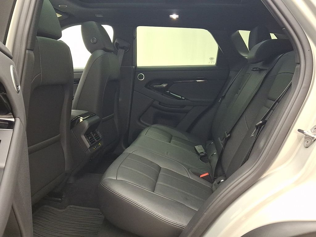 Certified Used 2026 Seoul Pearl Silver Met Land Rover Dynamic image 10