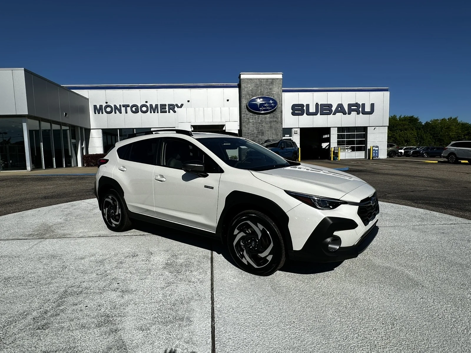 New 2026 CRYSTAL WHITE PEARL Subaru Limited Hybrid image 1