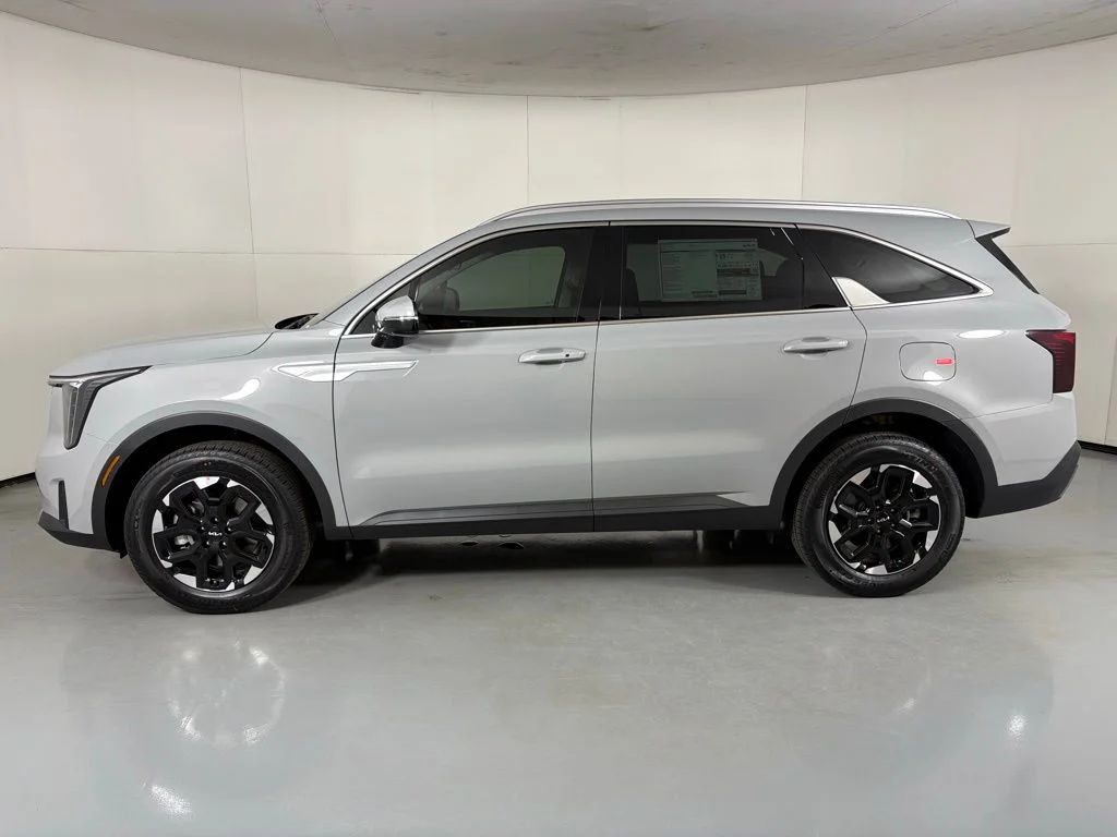 New 2026 Gray Kia S image 5